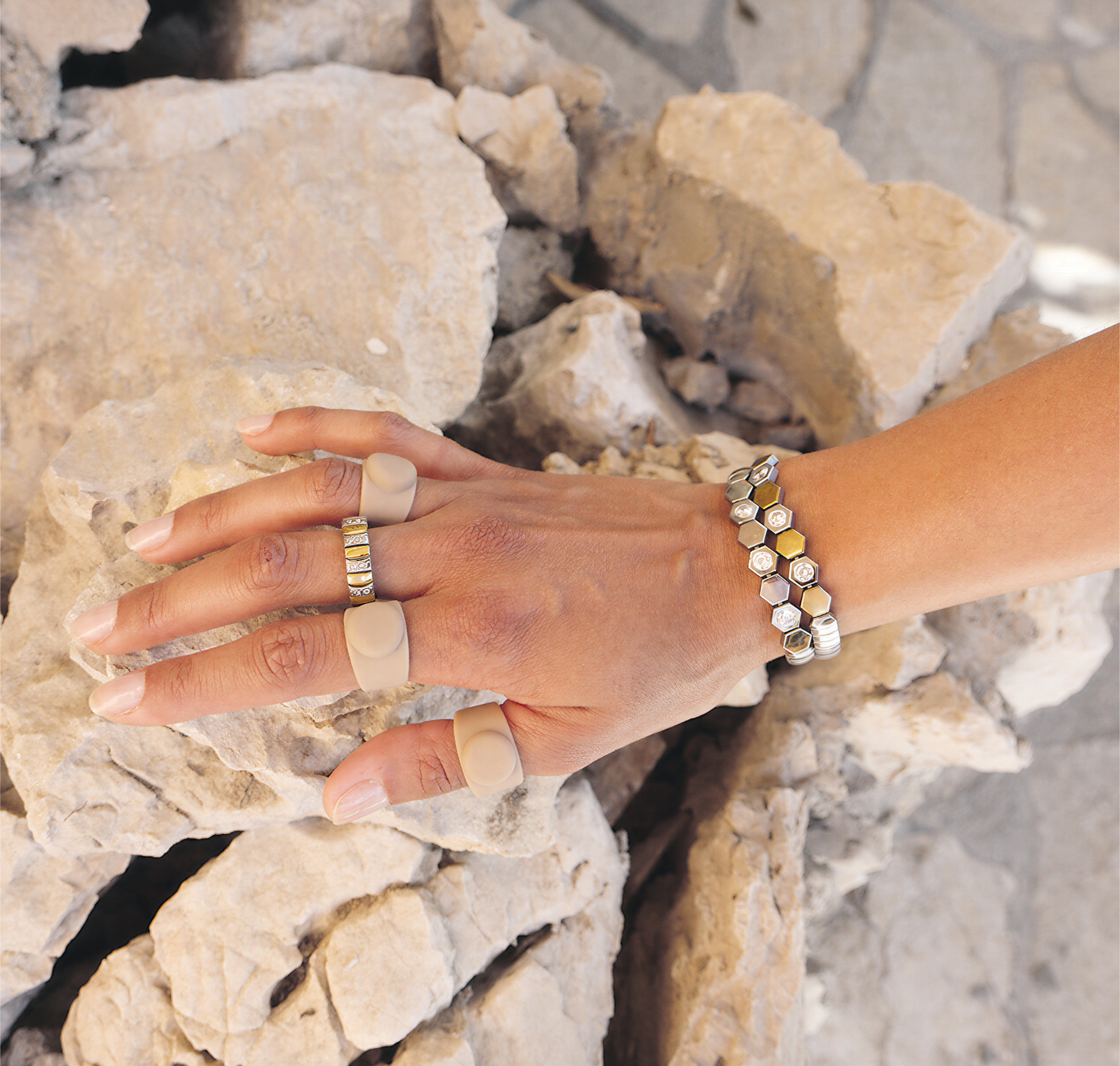 magnific_rgg9nkVxtc.png